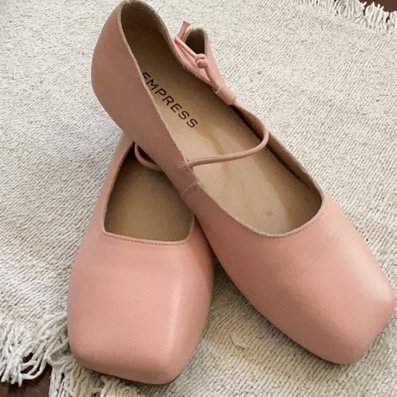Empress Women's Pink Square-Toe Mary Jane Flats size 39 / 9 - Picture 2 of 6